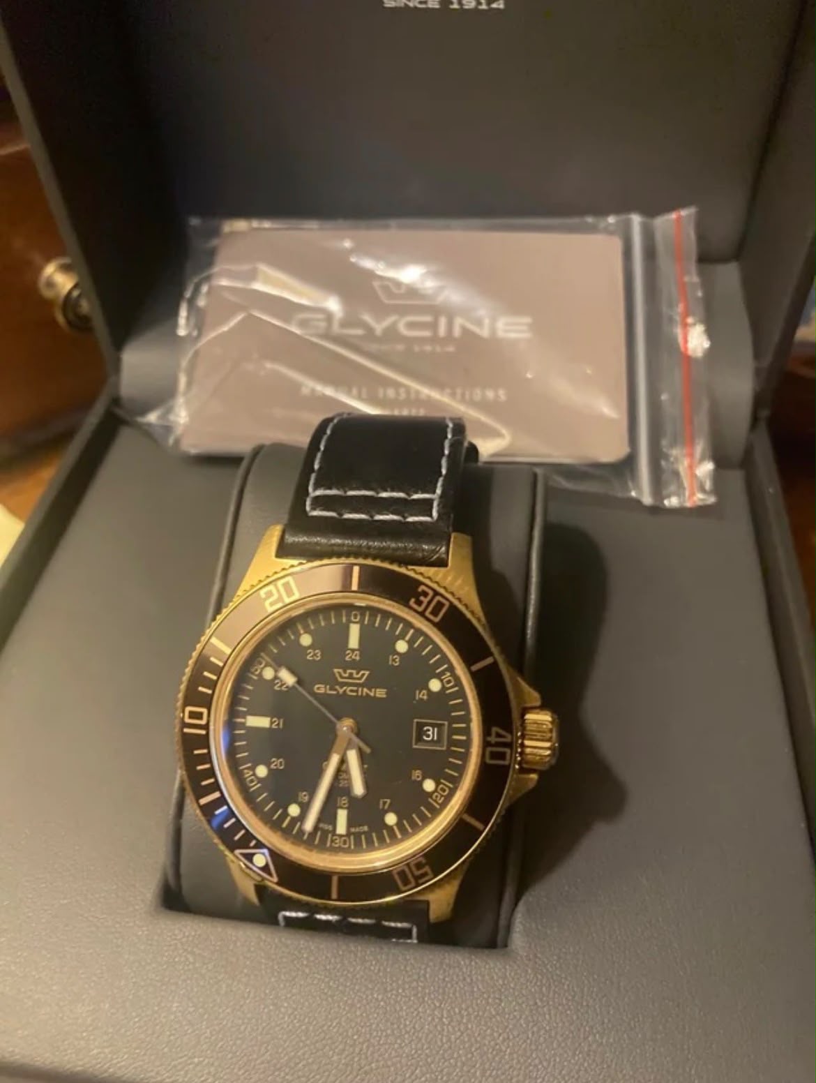 Glycine Combat Sub 42 Charcoal Gold