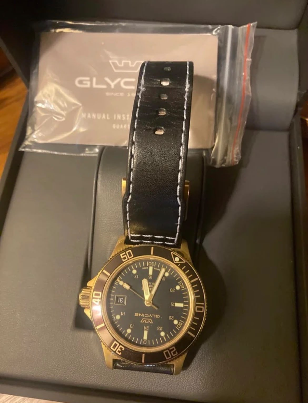 Glycine Combat Sub 42 Charcoal Gold
